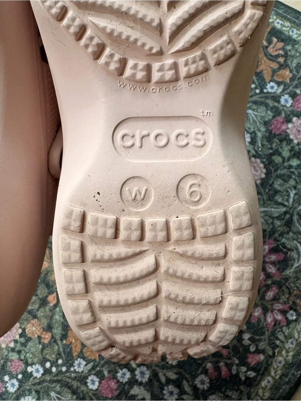 CROCS lightweight slip